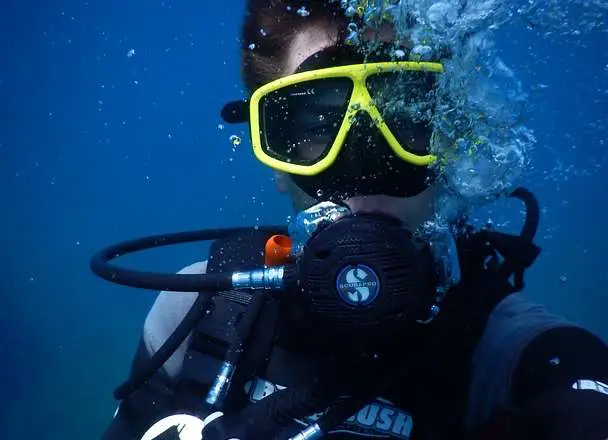 Sådan bliver du dykker | Hvilket dykkerudstyr